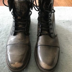 Kenneth Cole boots combat NWOT
